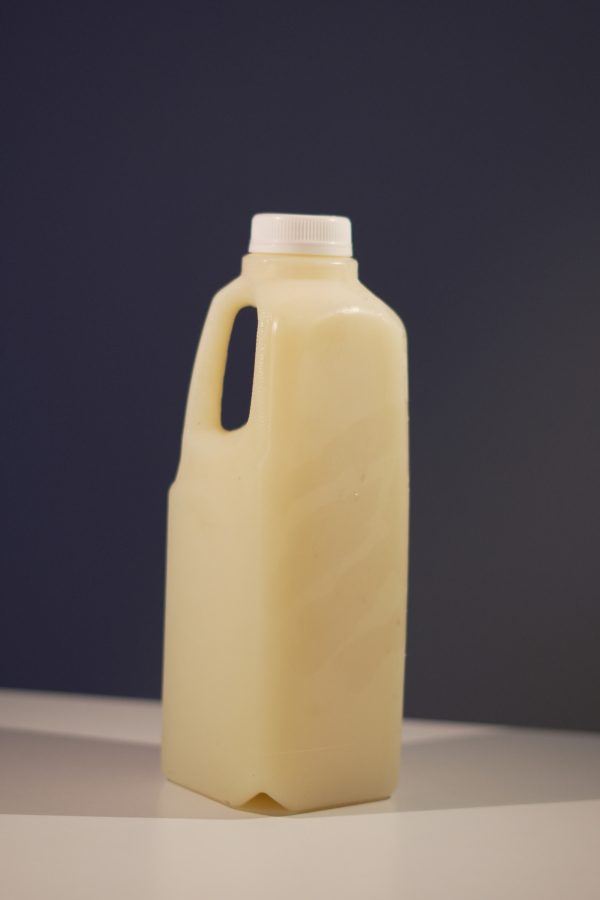 Pulpa de limón natural, con o sin azúcar. Sabor cítrico auténtico. Presentaciones de 1 L y 18 L.